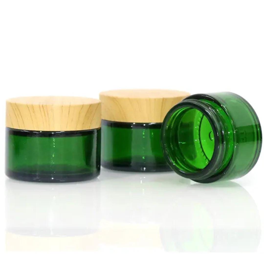 Pot En verre Vert Cosmétique 50g Avec Couvercle En Bois Plastique – Image 2