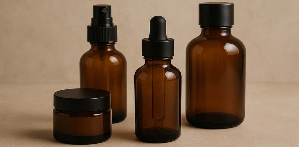 Tendance 2025 : Les flacons en verre ambré, l’écrin parfait pour les cosmétiques artisanaux